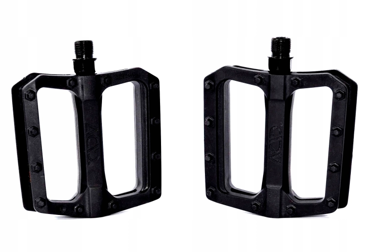 0bf0743bf80c4656d6131cf1c280a693.jpg